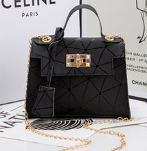 Load image into Gallery viewer, Geometric Chain Bag
