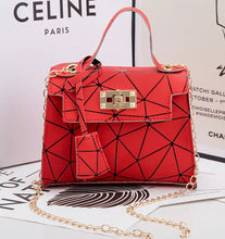 Load image into Gallery viewer, Geometric Chain Bag

