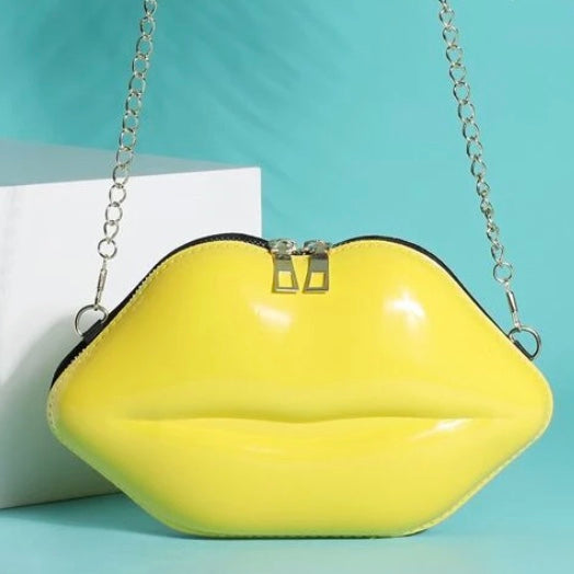 Lip Talk Chain Bag