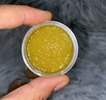 Load image into Gallery viewer, Lemonade Lip Scrub
